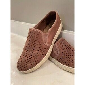 Croft & Barrow Ortholite Womens Size 7 M Faux Suede Lazer Cut Slipon Shoes